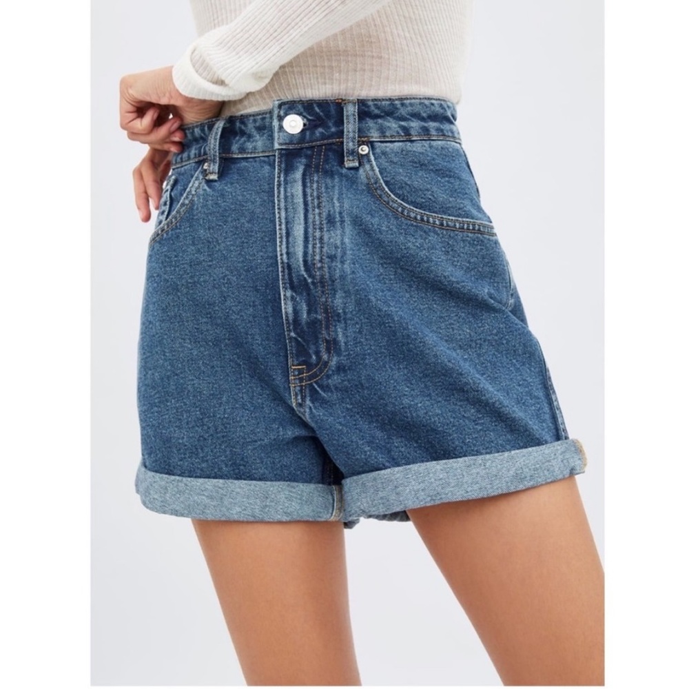 Zara High Waisted Mom Short in Blue
